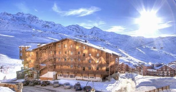 4 pièces 6/8 personnes 65m² - Située au cœur de la station dans un quartier calme et à proximité des activités, cette...