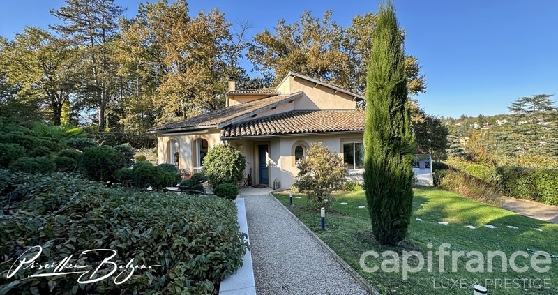 Architect house for sale in Charbonnières-les-Bains