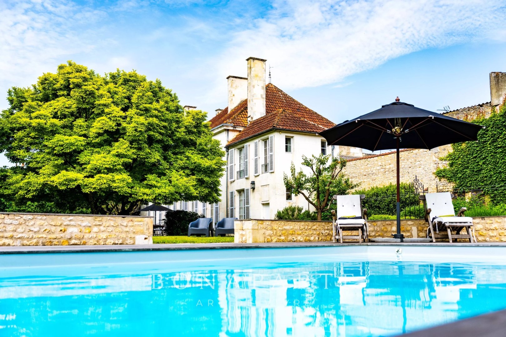 Maison de luxe à vendre dans le quartier Montbernage-Pont Neuf