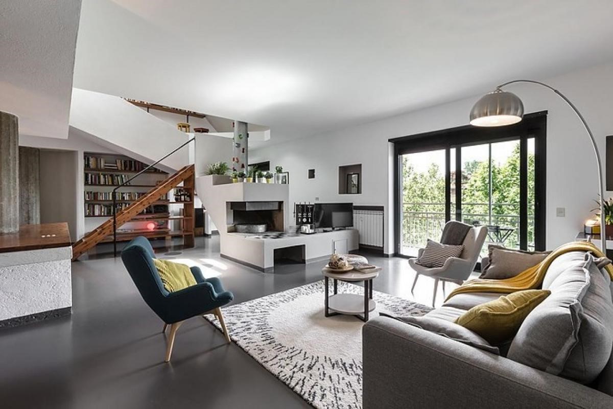 luxury duplex for sale in the district Bergère-Moulin