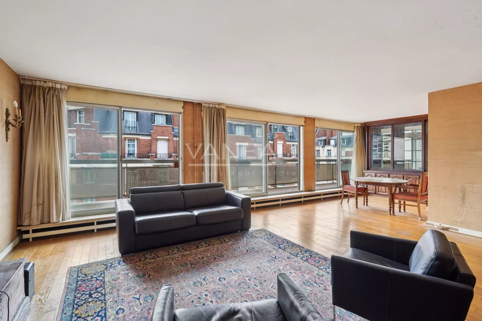 Luxe appartement te koop in Auteuil Nord