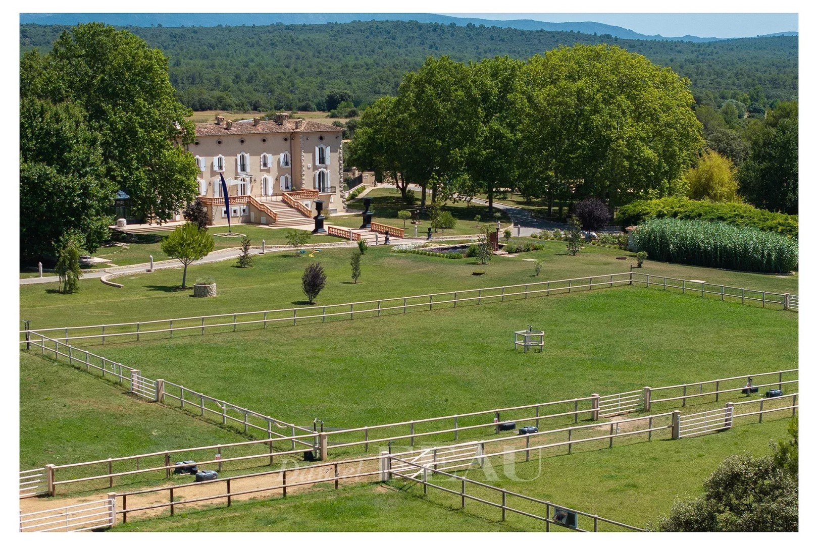 Maison de luxe à vendre à Salernes