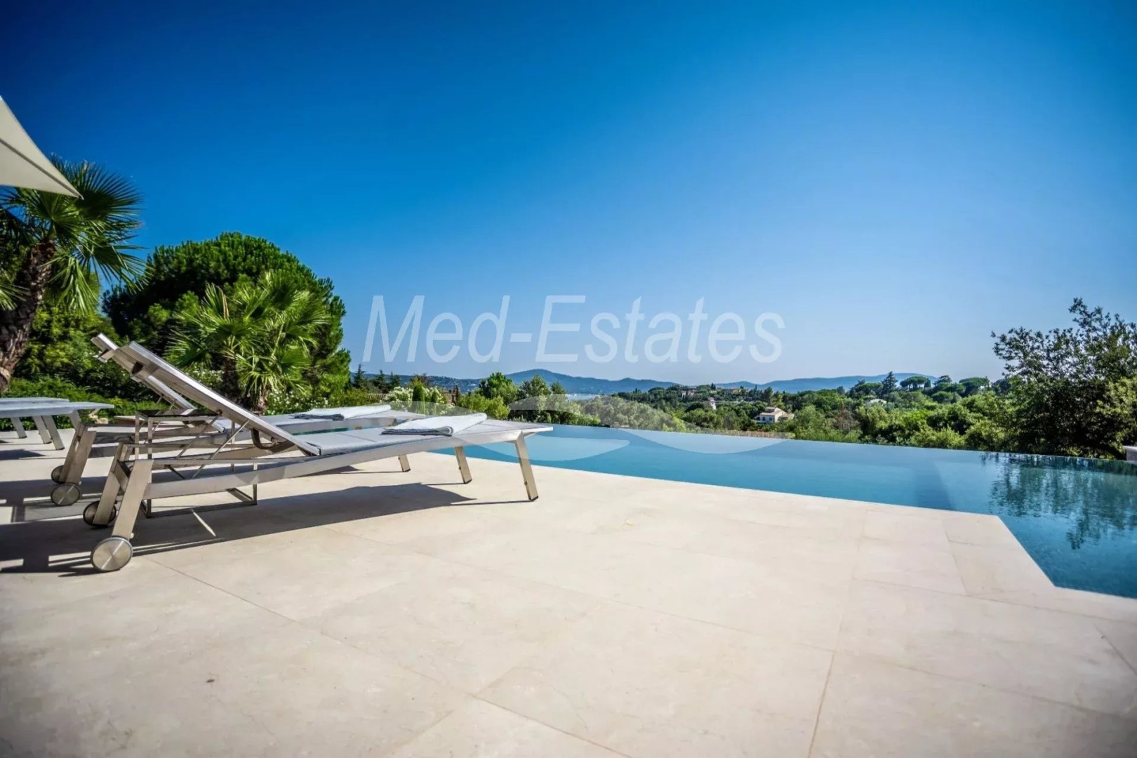 Maison de luxe à vendre à Grimaud