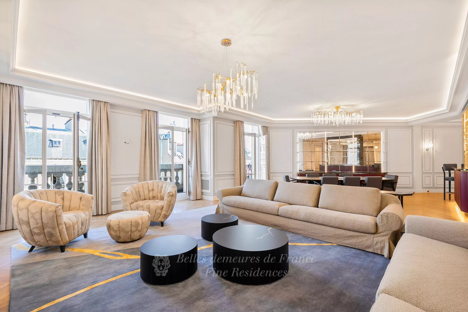 1 bedroom luxury Apartment for sale in 12 avenue Montaigne - 75008