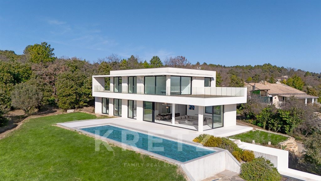 Luxury villa for sale in Grignan