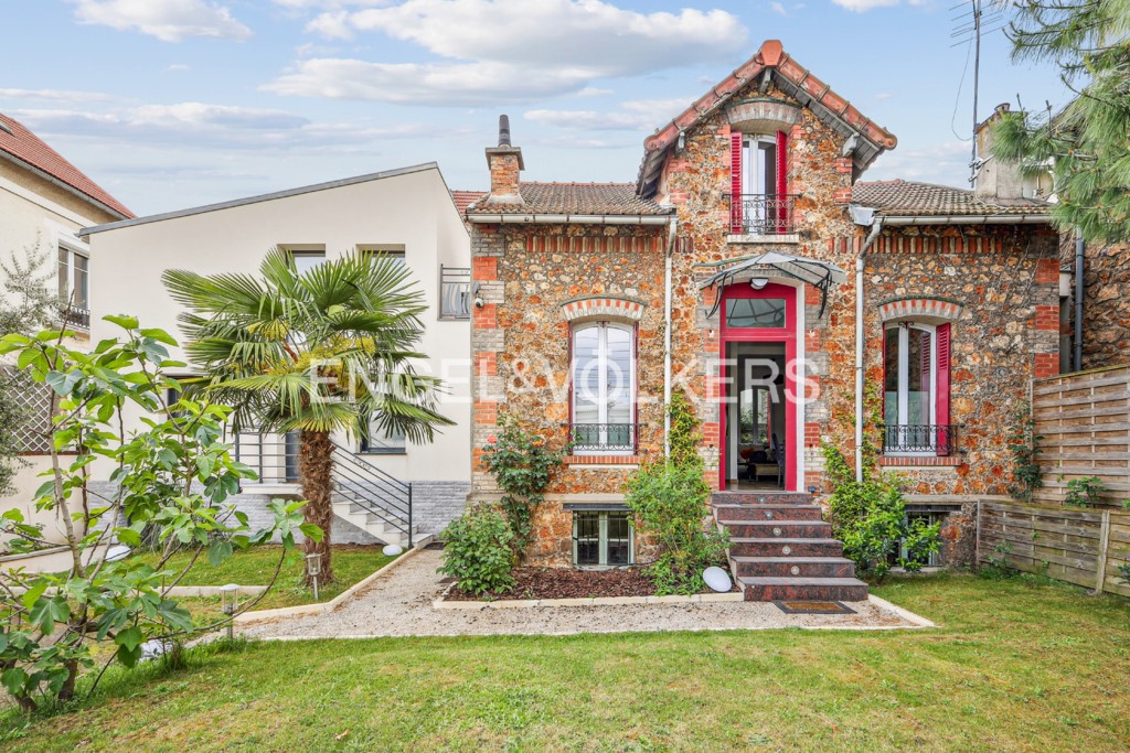 propriété à vendre dans le quartier Les Sablonnieres
