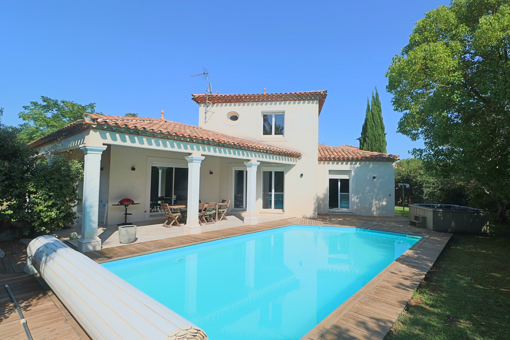 Villa de luxe à vendre dans le quartier La Crouzette-Badonnes