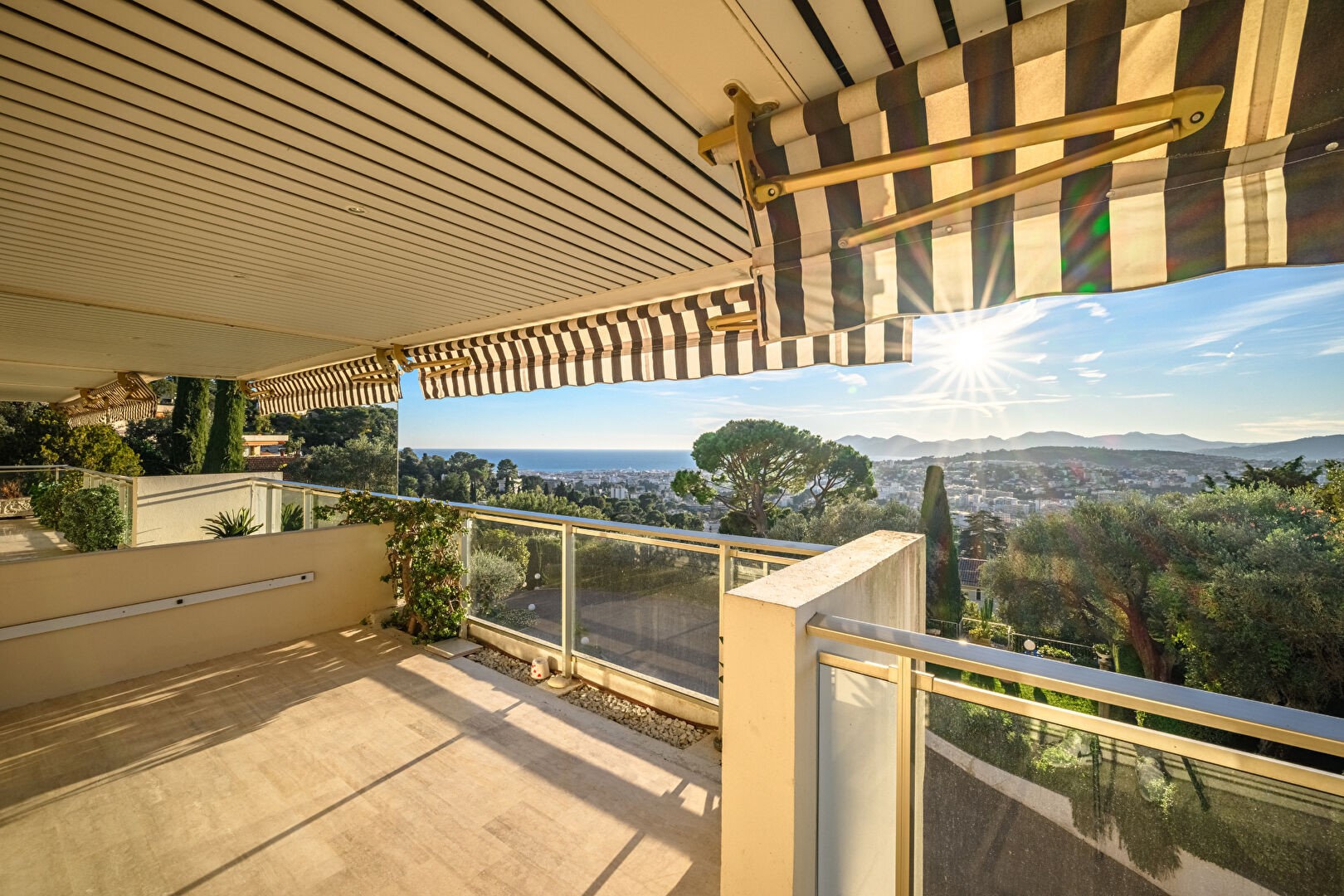Appartamento di lusso in vendita Collines