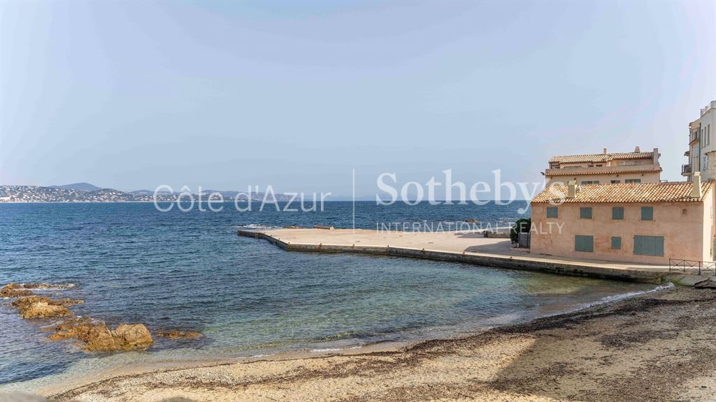 Hedendaagse woning te koop in Zone Ouest Urbaine