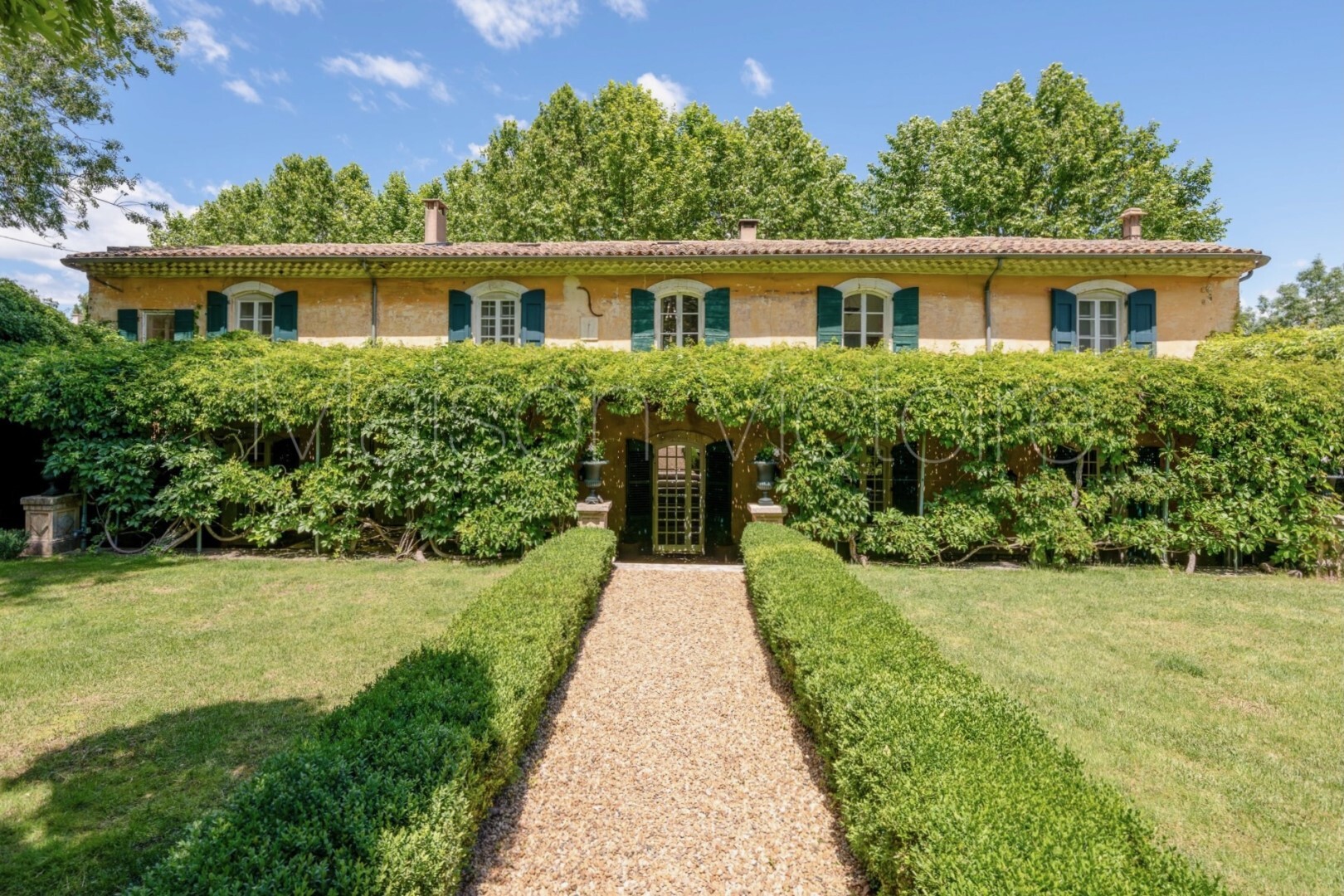 Luxury house for sale in Bonnieux