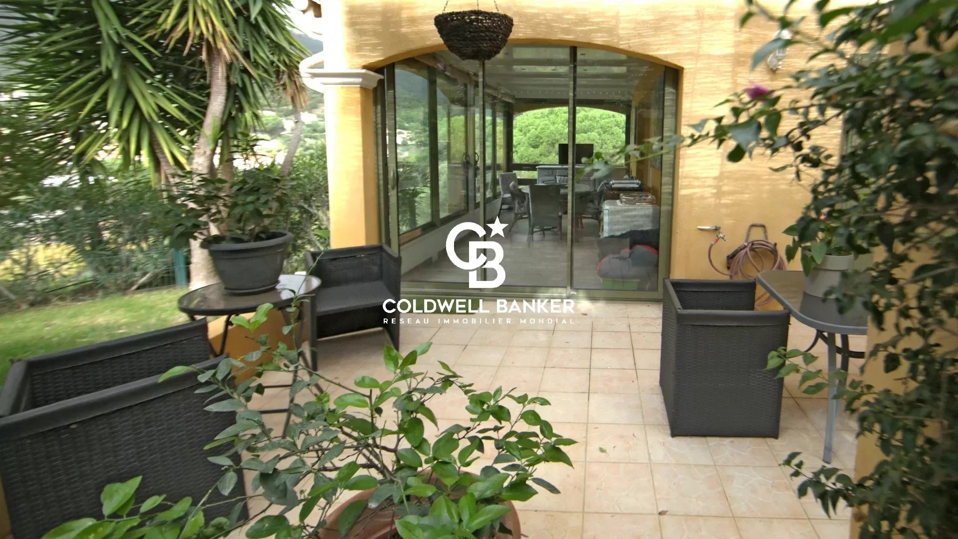 Maison de luxe à vendre dans le quartier Les Calanques