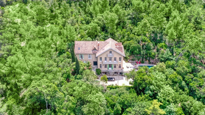 property for sale in the district Le Redon