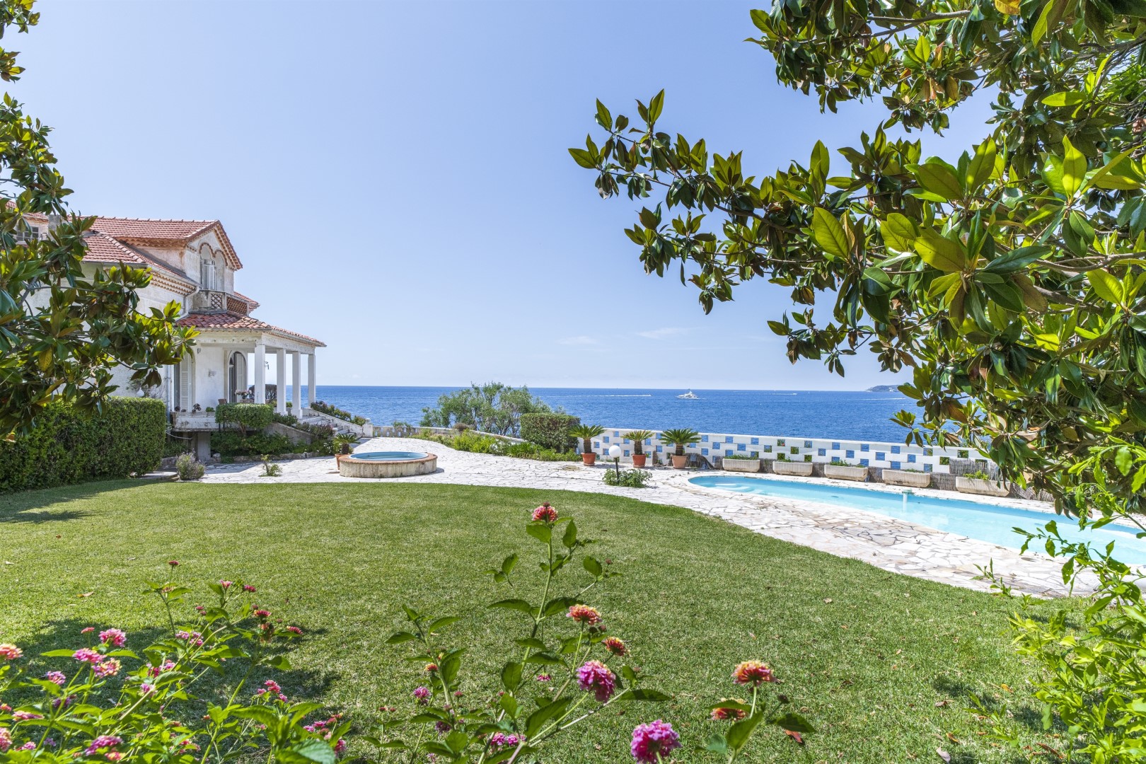Manor for sale in Cap-d'Ail