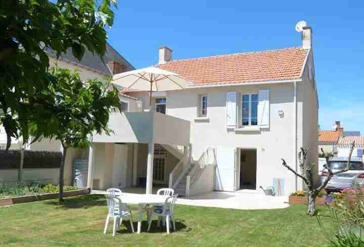 Depot Vente Saint Gilles Croix De Vie Maison De Vacances A Saint Gilles Croix De Vie En Pays De La Loire Pour 10 Pers 120m Seloger Vacances