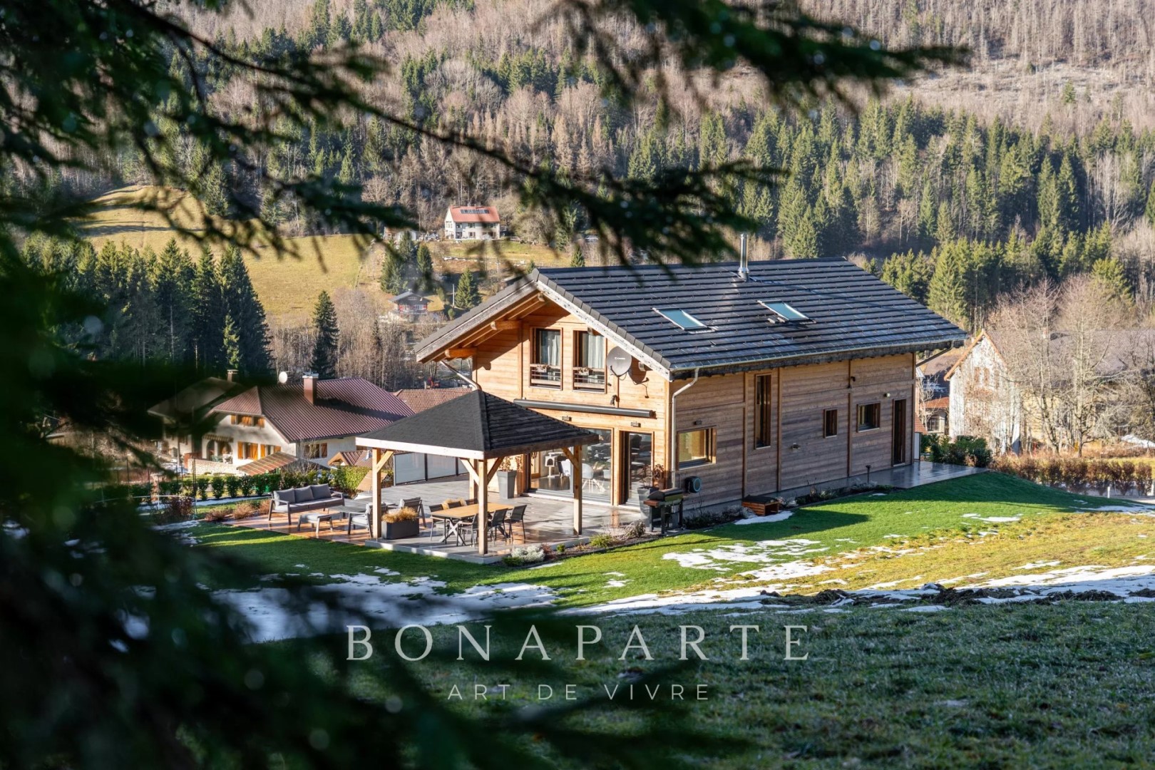 Maison de luxe à vendre à Mijoux
