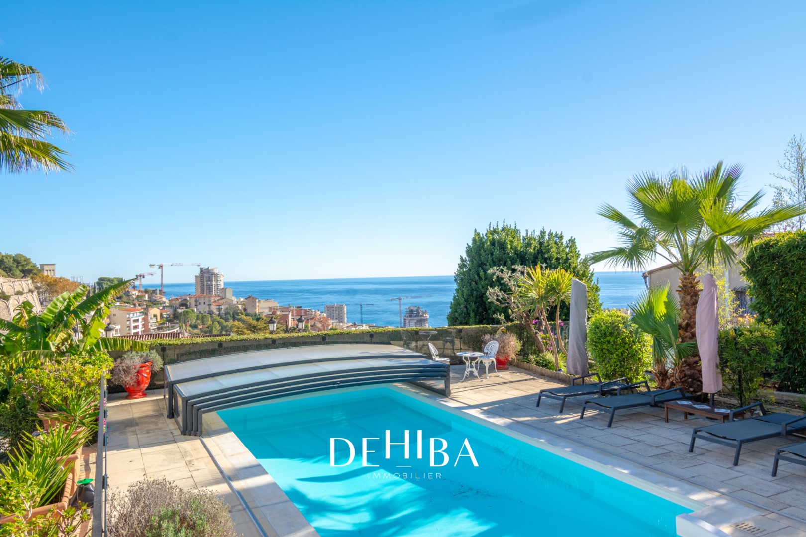 Villa de luxe à vendre dans le quartier Supérieur