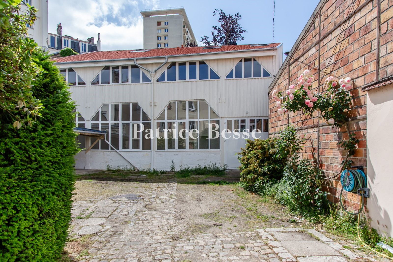 Loft for sale in the district Centre Ancien