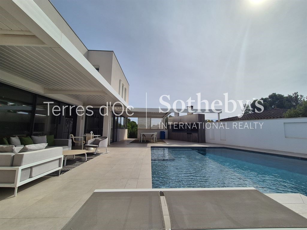 Maison de luxe à vendre à Narbonne