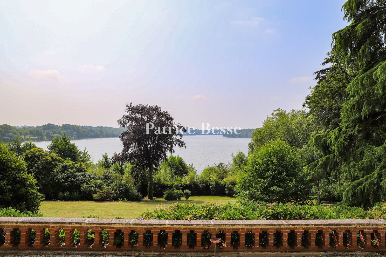 Old house for sale in La Chapelle-sur-Erdre