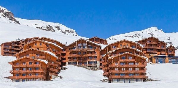 4 pièces 6/8 personnes - 72m² - Située dans les hauteurs de la station de Val Thorens, cette résidence authentique co...