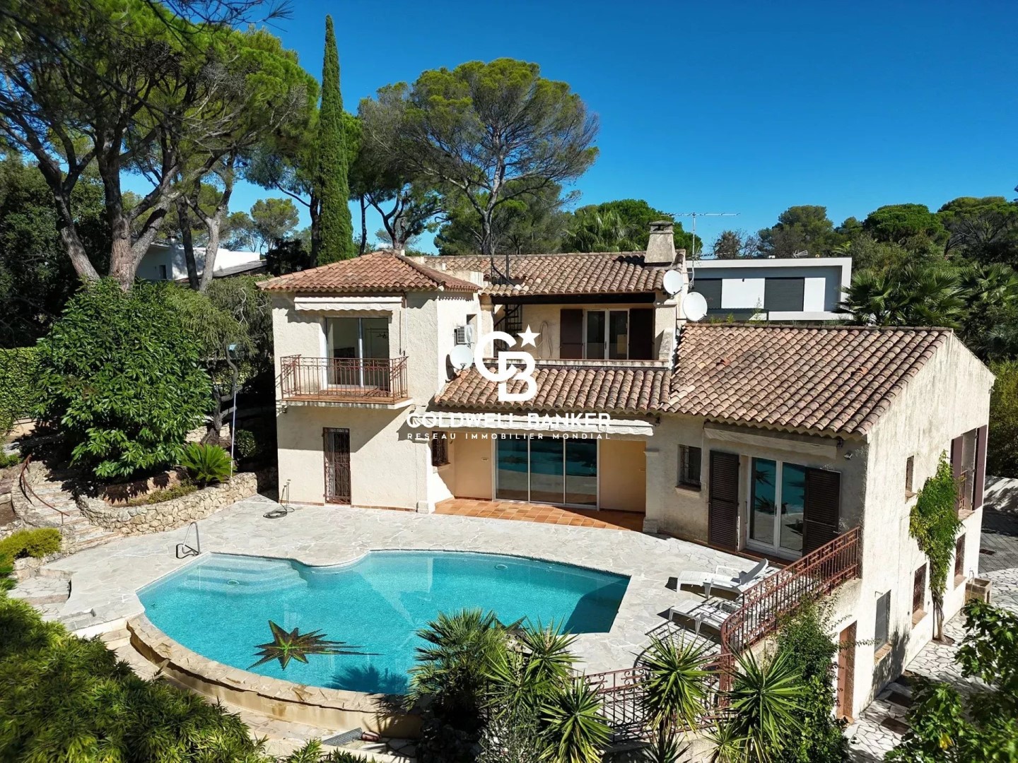 Luxury house for sale in the district Sainte Brigitte