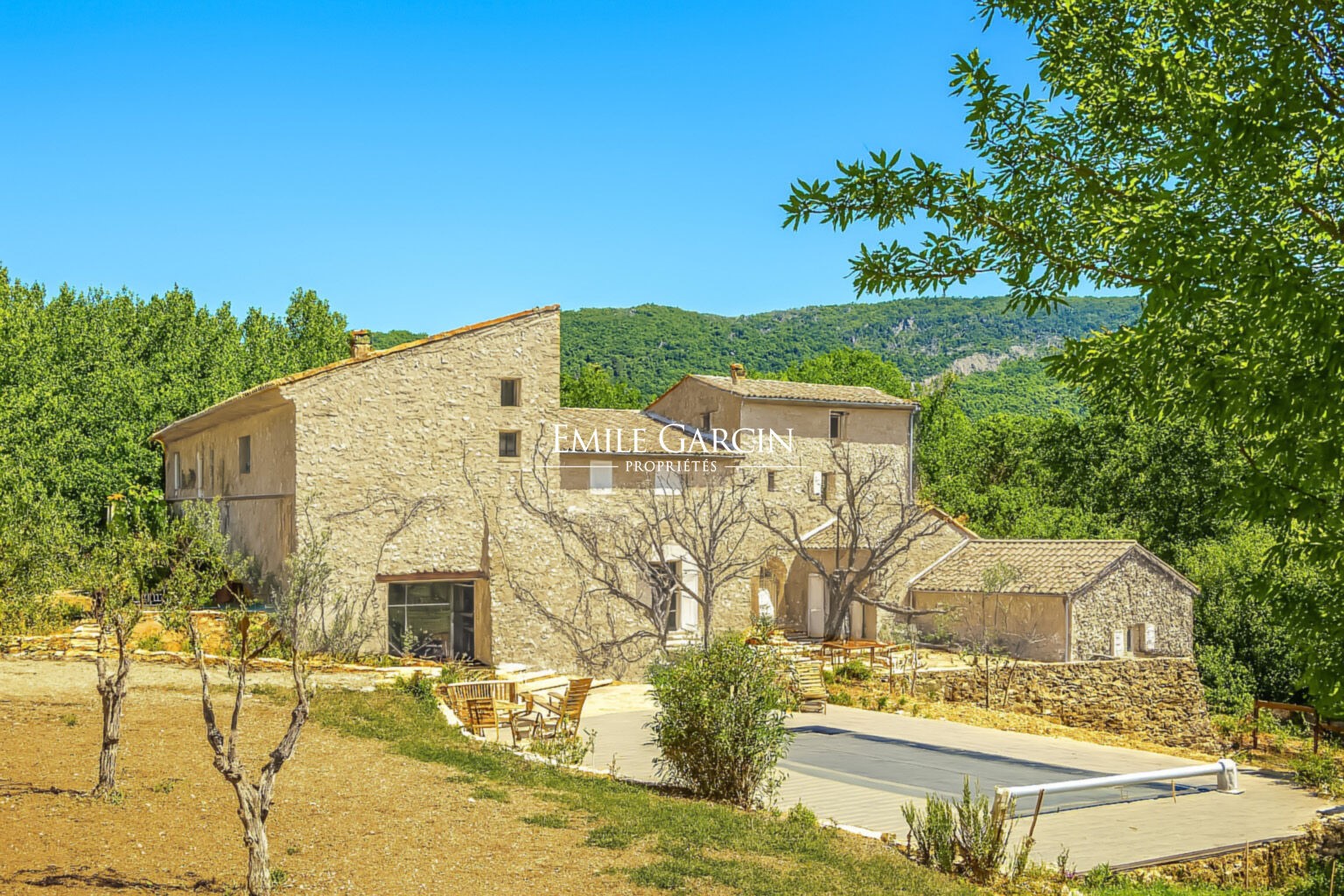 Maison de luxe à vendre dans le quartier Quartiers Nord-Les Chaumianes-Le Thor