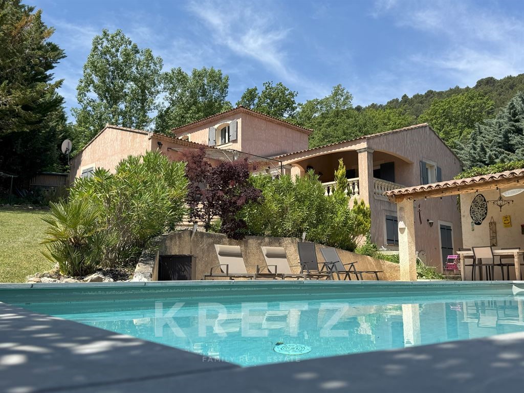 Luxury house for sale in the district Peripherie