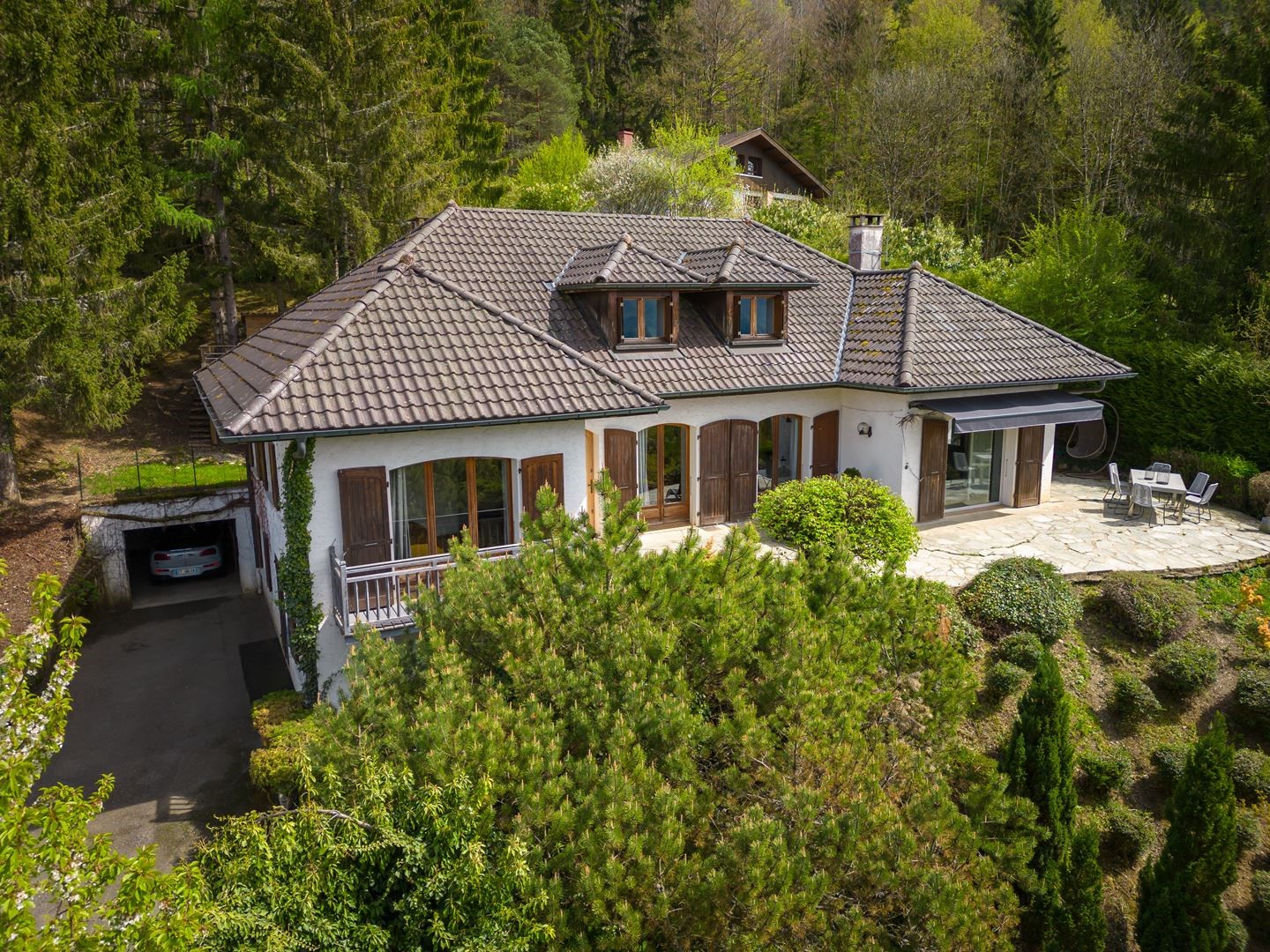 Traditionelles Haus zu verkaufen Bluffy