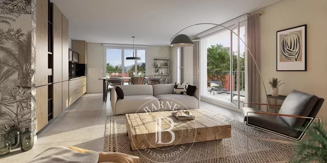 Luxury apartment for sale in the district Vaillant-Sembat