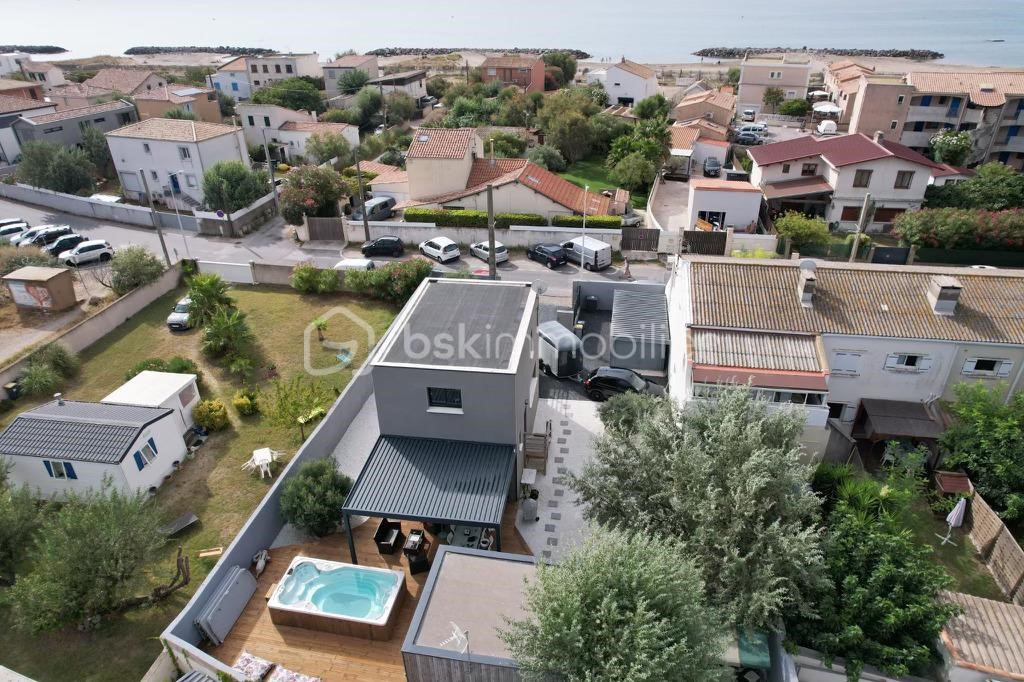 Maison contemporaine à vendre dans le quartier La Plage