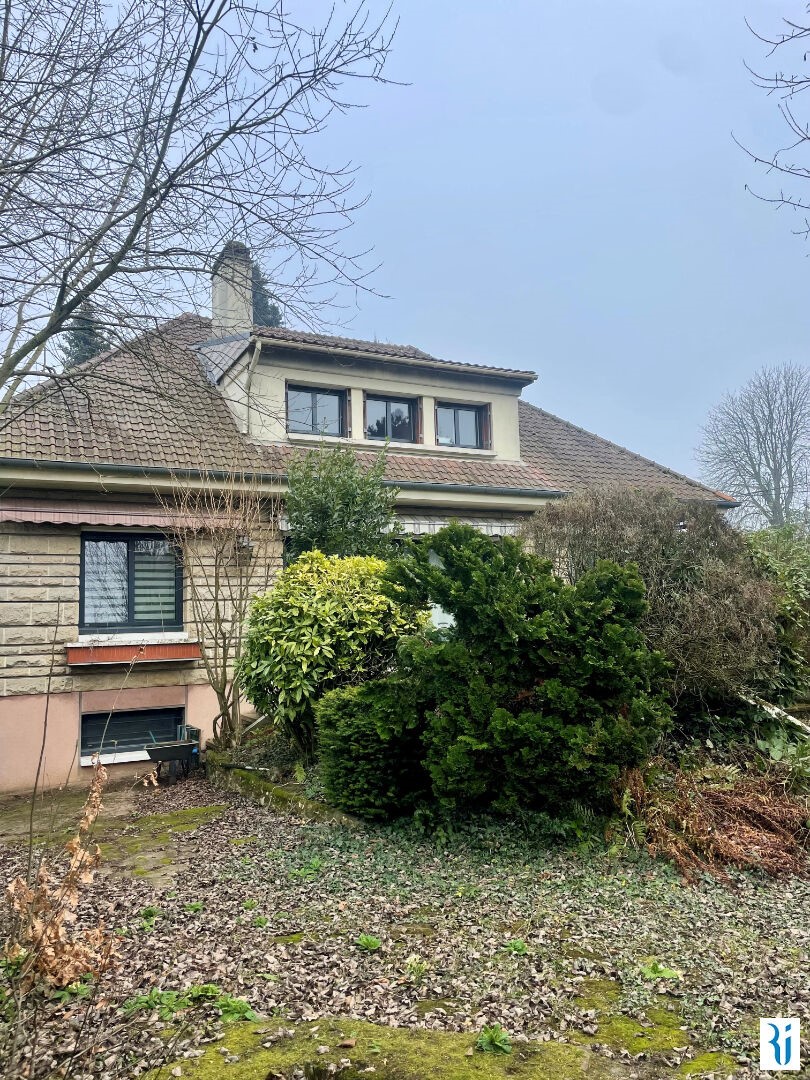 Luxury house for sale in the district Rue Herbeuse