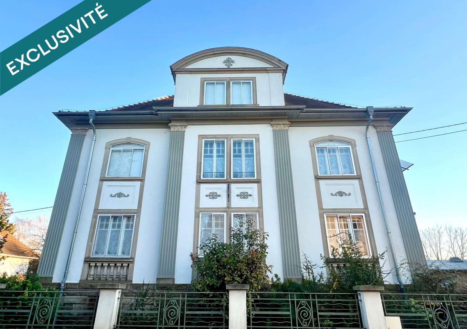 Manor for sale in La Walck
