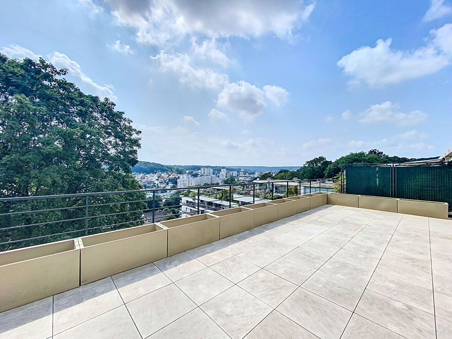 Duplex de luxe à louer dans le quartier Monesse-Croix Bosset