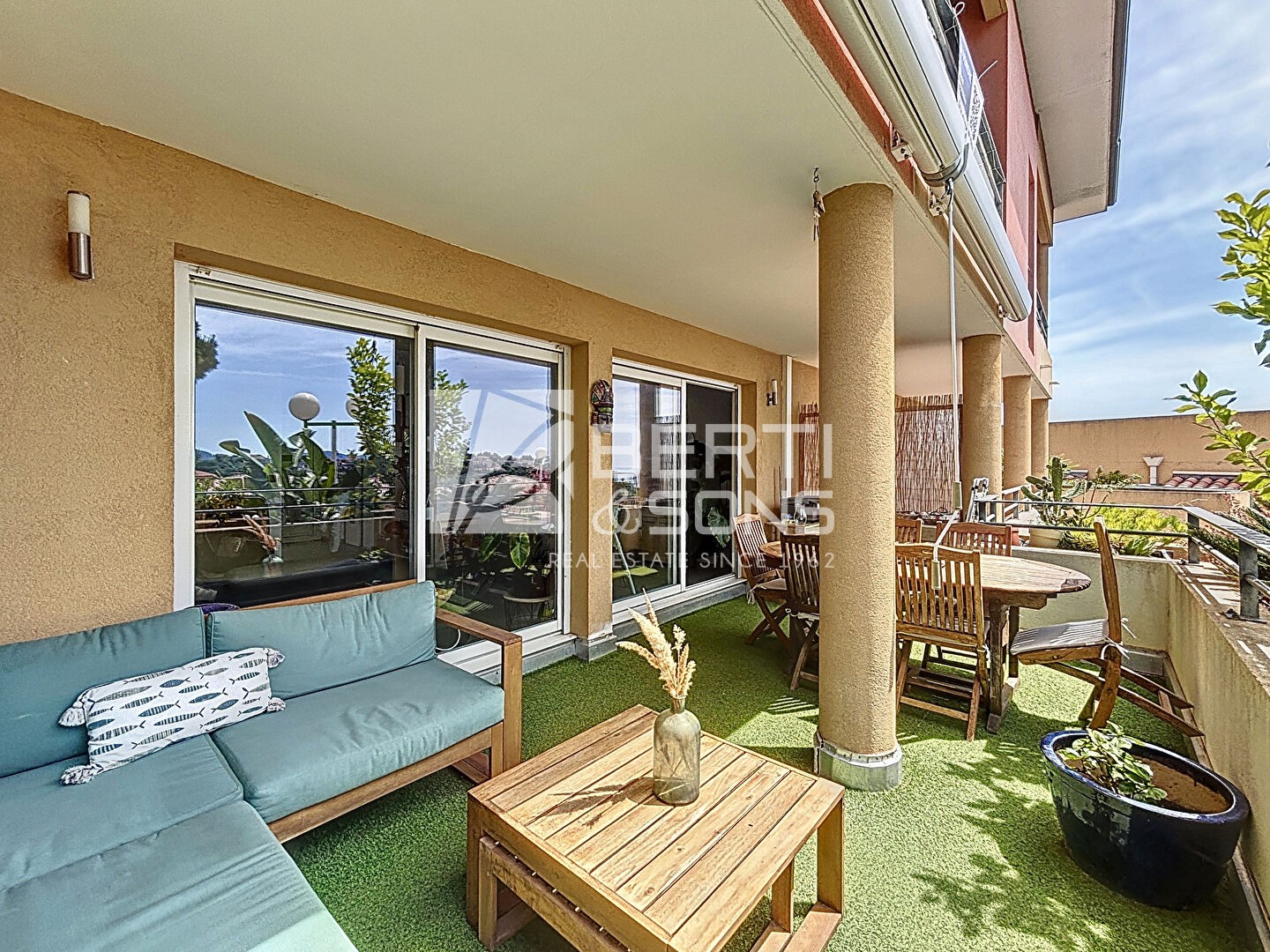 luxe duplex te koop in Le Roc Fleuri-Capitou (Jeanne d'Arc)