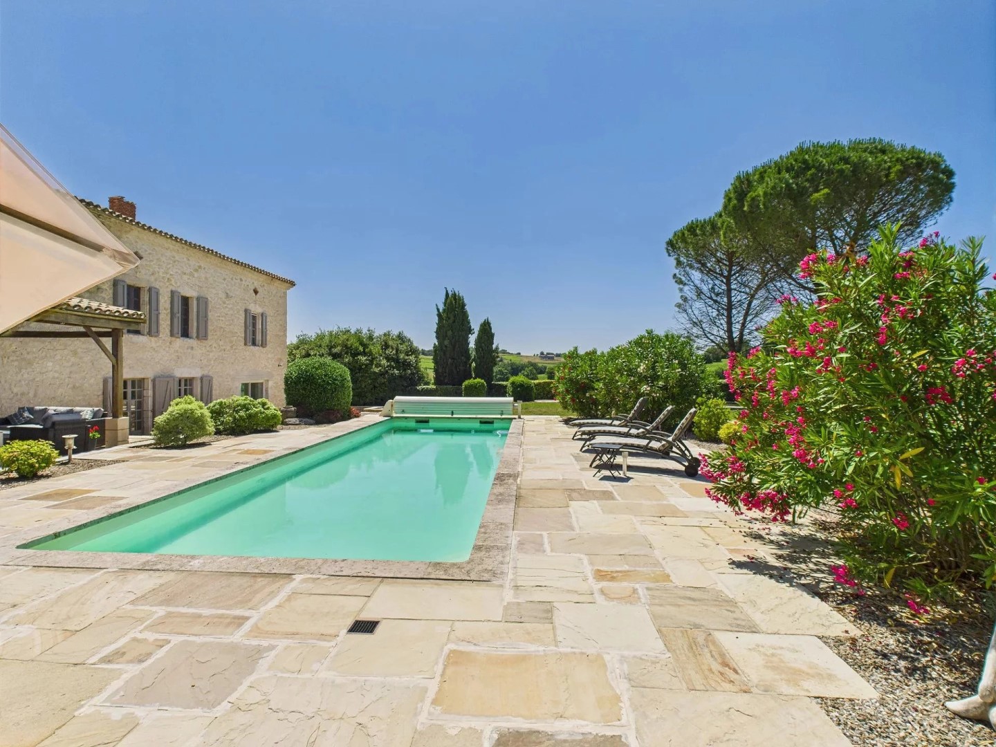 Luxury house for sale in Cahuzac-sur-Vère