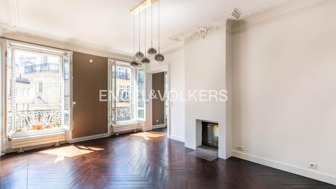 Luxe appartement te koop in Trudaine-Maubeuge