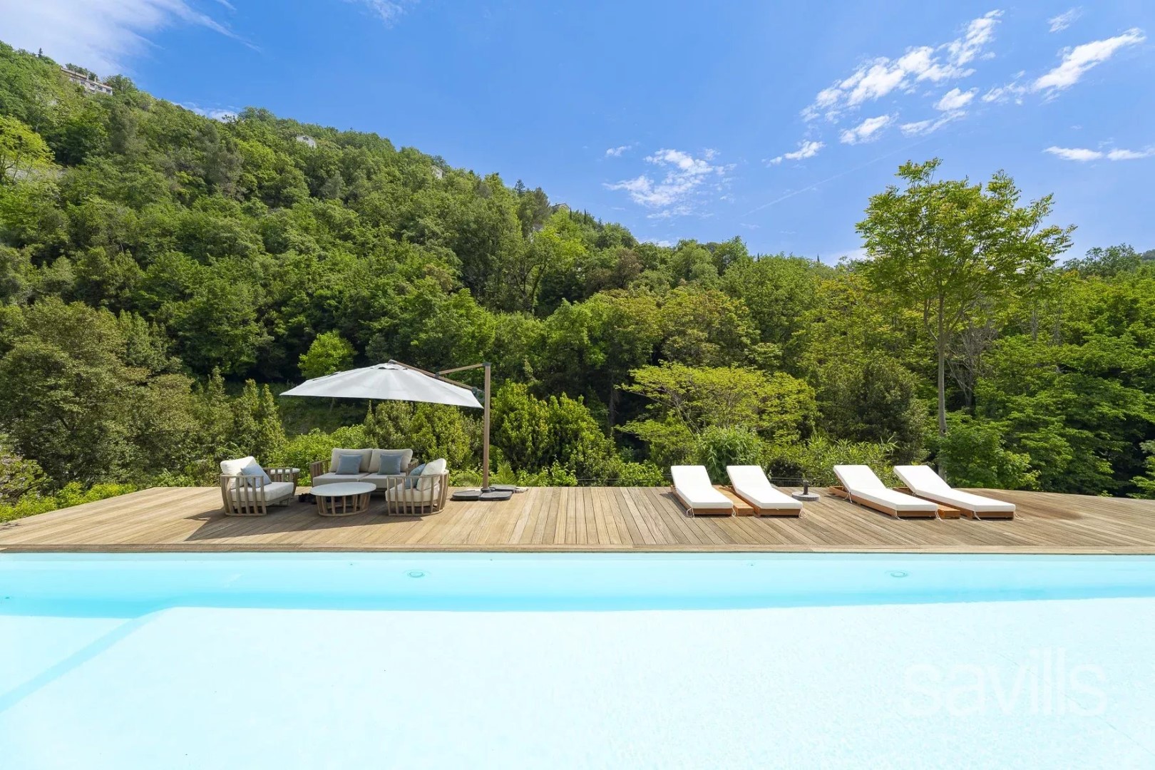 Luxe stadswoning te koop in Plan de Noves