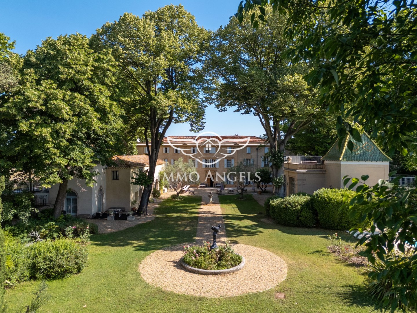 Castle for sale in Pézenas