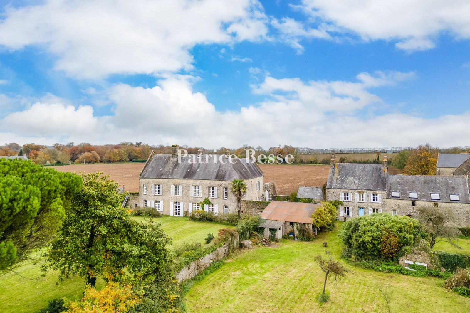 Luxury house for sale in Valognes