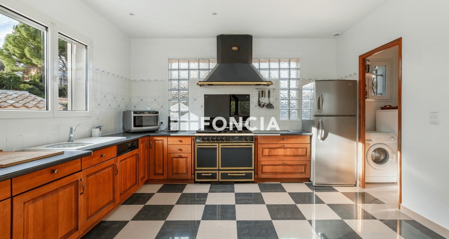 Luxury villa for sale in Creissan