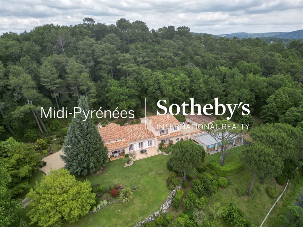 Luxury house for sale in Castres