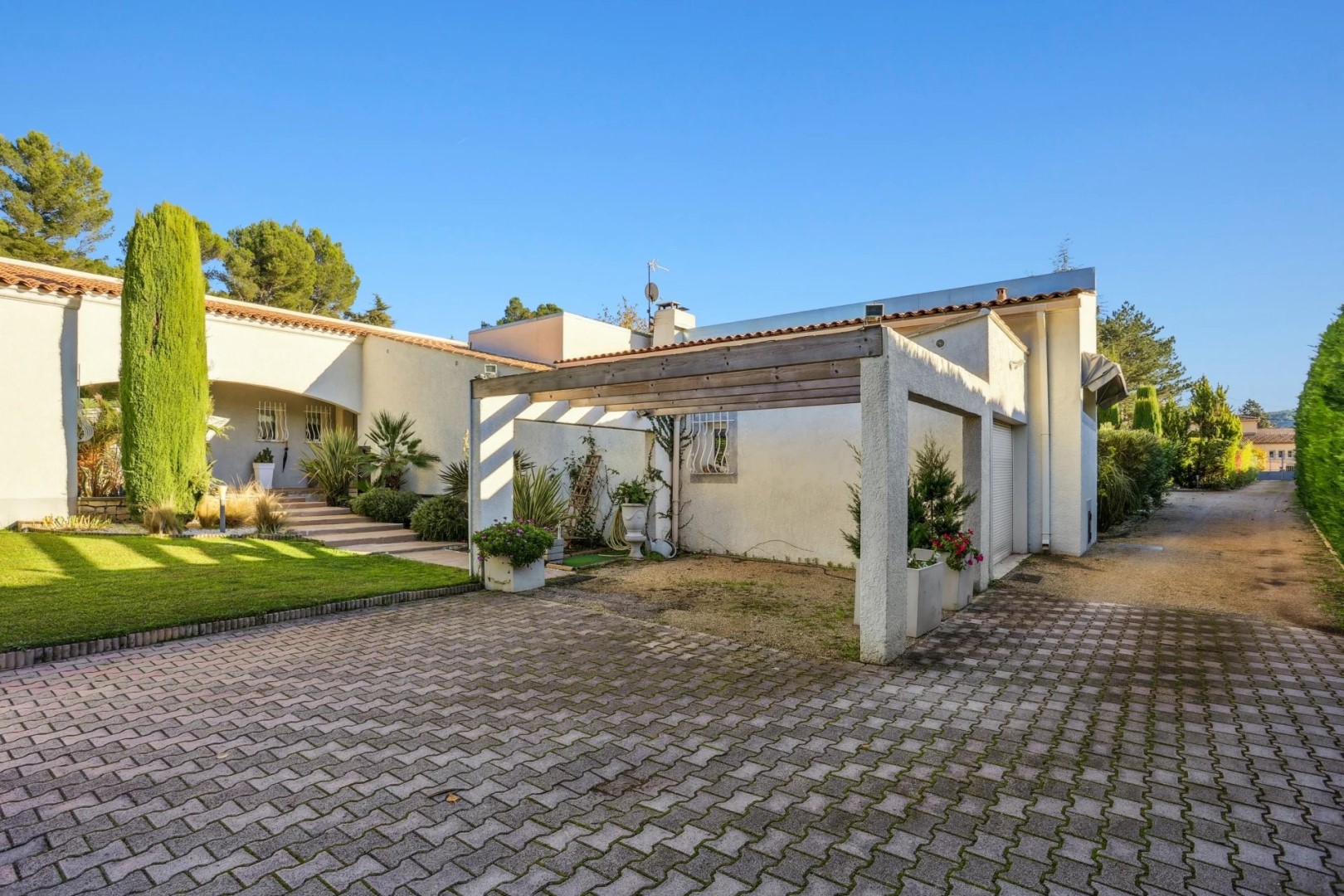 Maison de luxe à vendre dans le quartier Sud