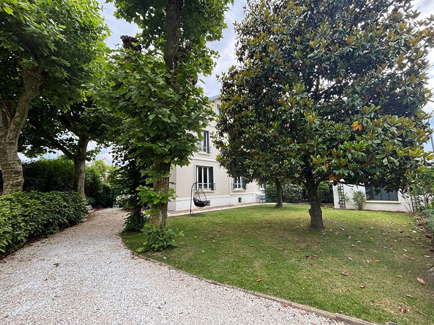 Luxury house to rent in the district Saint Nicolas
