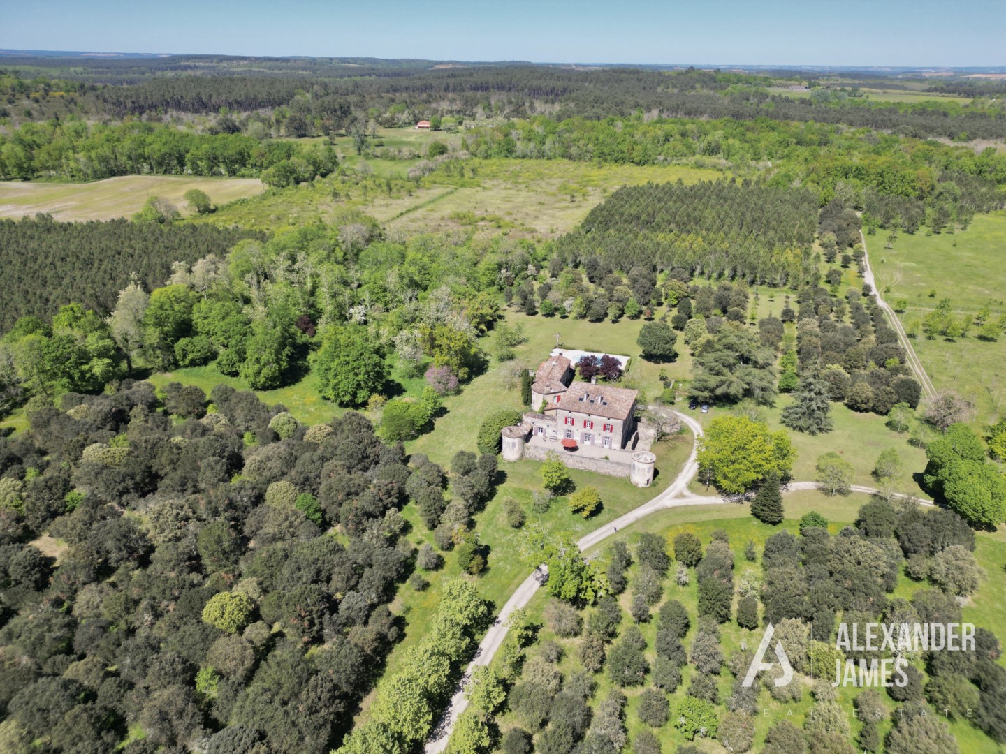 Castle for sale in Casteljaloux