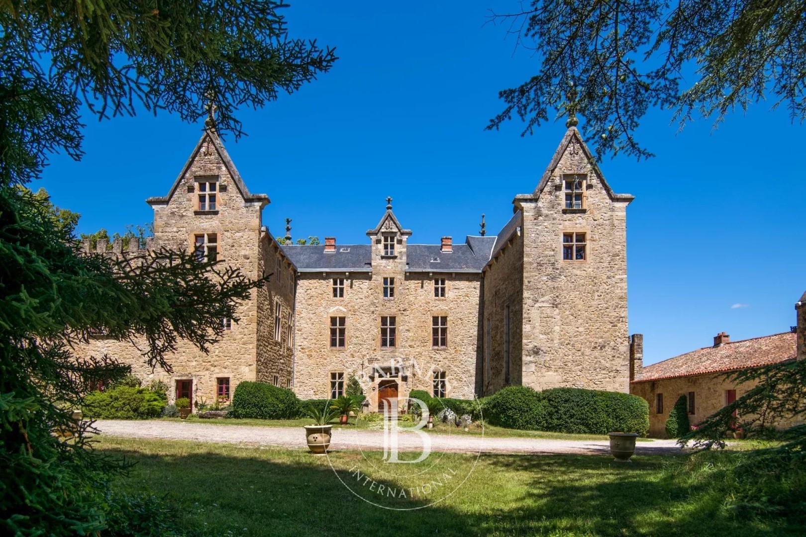 Château à vendre dans le quartier Nord