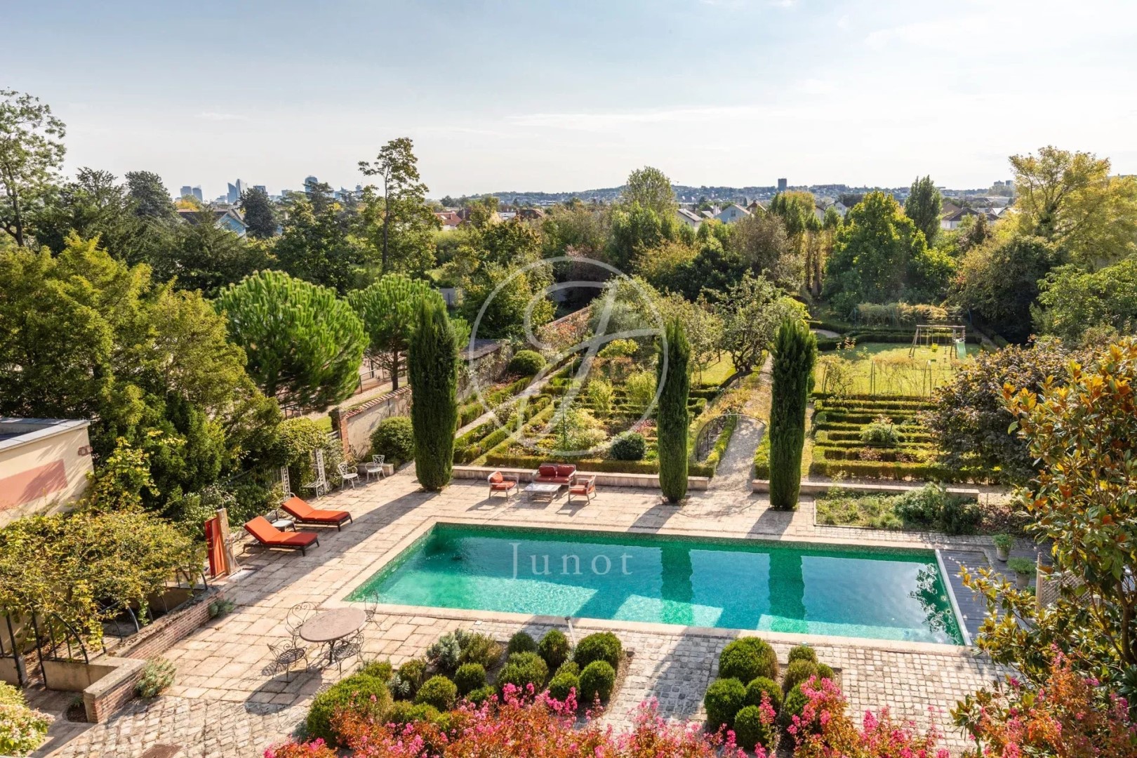 Maison de luxe à vendre dans le quartier Bord de Seine-Les Martinets