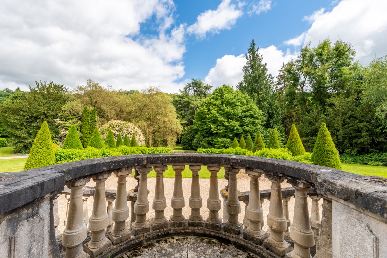 Schloss zu verkaufen Des Sources et Hameaux