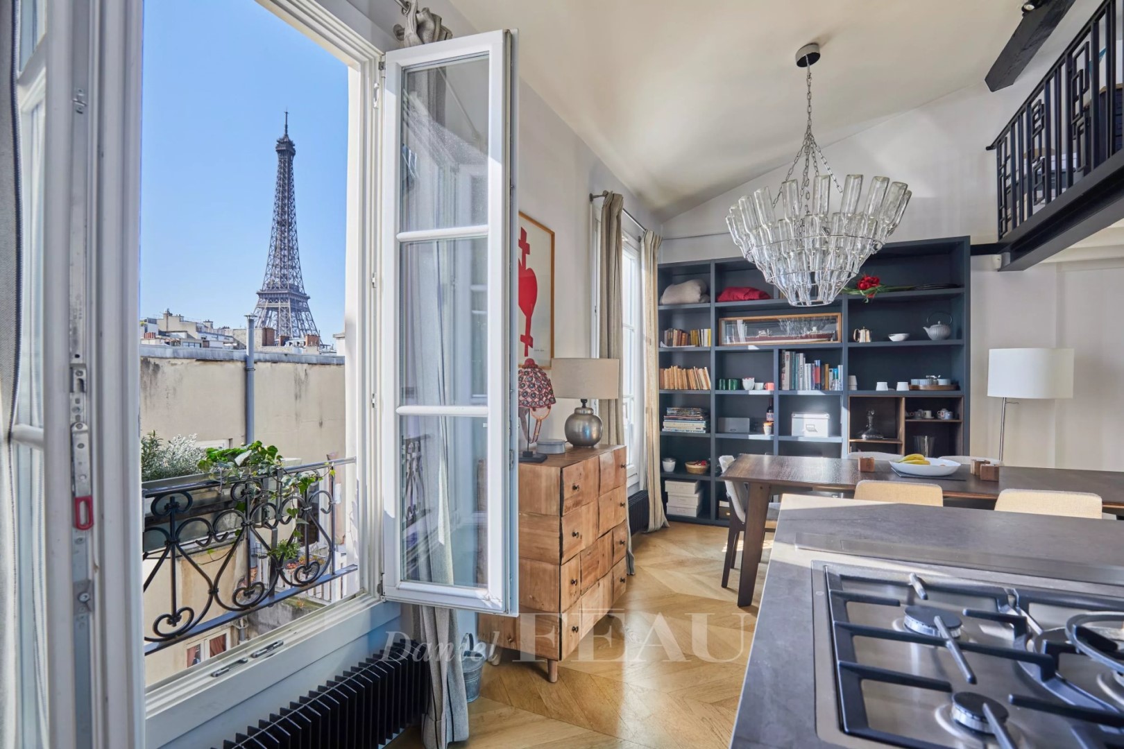 Luxury apartment for sale in the district Gros Caillou
