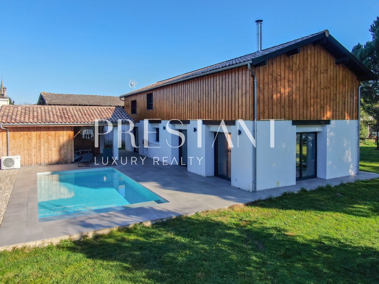 Luxury house for sale in Arsac