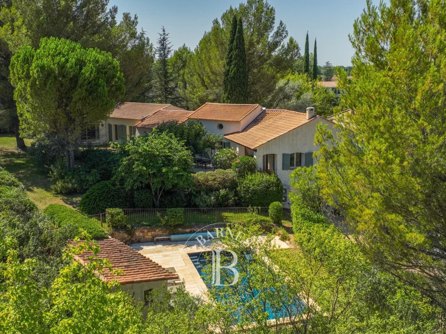 Luxury house for sale in Aix-en-Provence